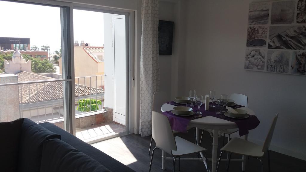 Apartmentsuitespain Atic Panoramic Beach Valensiya Dış mekan fotoğraf