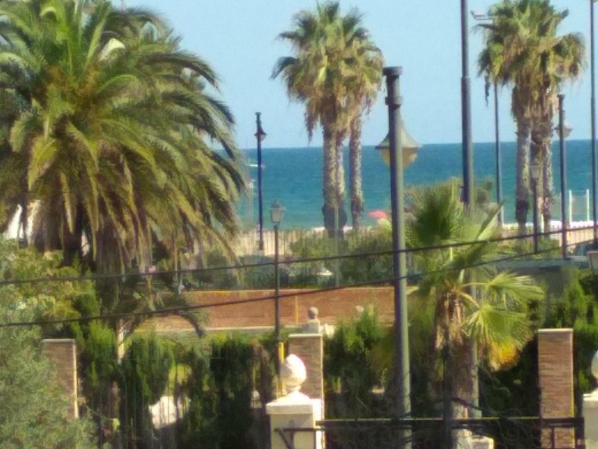 Apartmentsuitespain Atic Panoramic Beach Valensiya Dış mekan fotoğraf