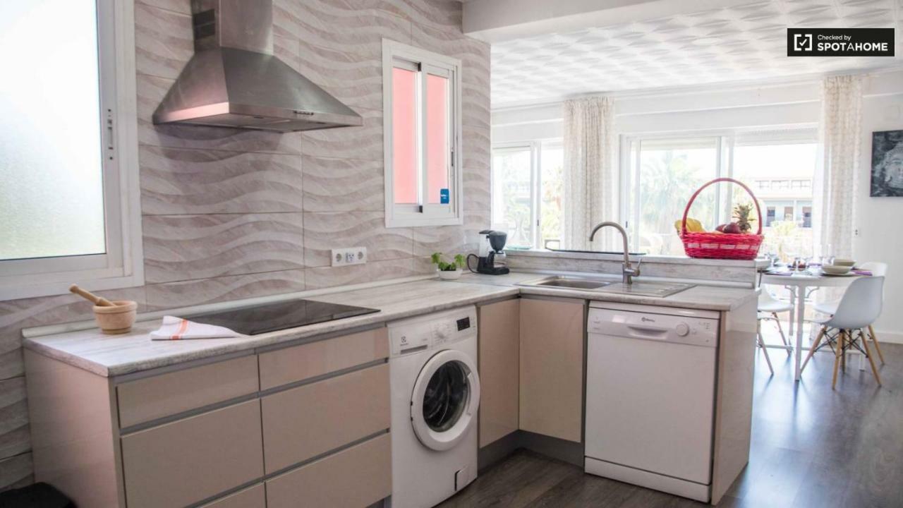 Apartmentsuitespain Atic Panoramic Beach Valensiya Dış mekan fotoğraf